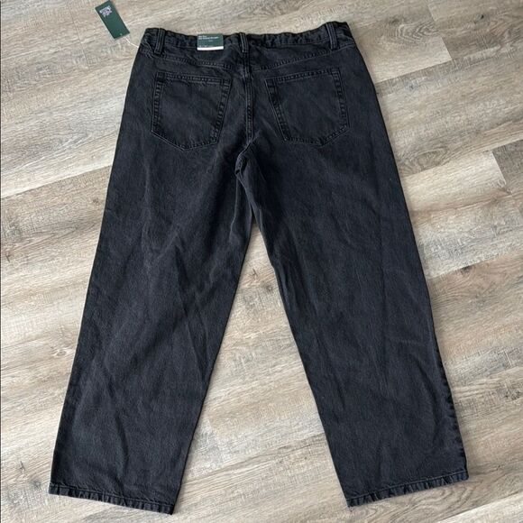 WILD FABLE MID RISE Straight 90s Black Distressed Jeans size 12 - Picture 5 of 6